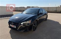 نيسان ألتيما